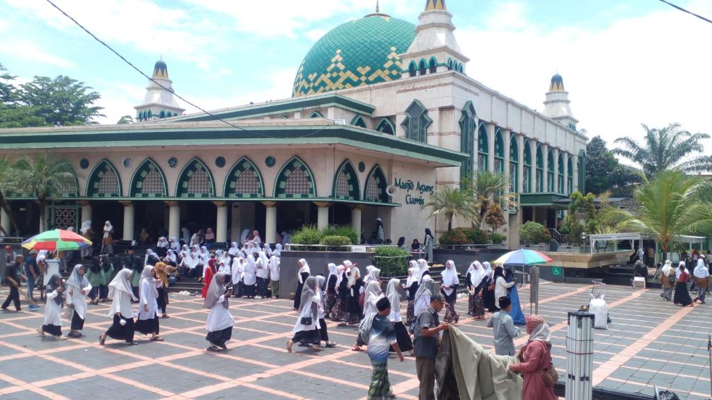 Jadwal Sholat Hari Ini di Kabupaten Ciamis, Sabtu 23 Mei 2026