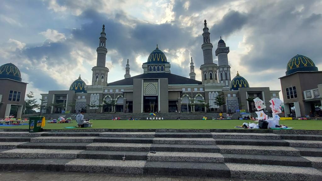 Jadwal Sholat Hari Ini di Kabupaten Tasikmalaya, Minggu 9 Agustus 2026
