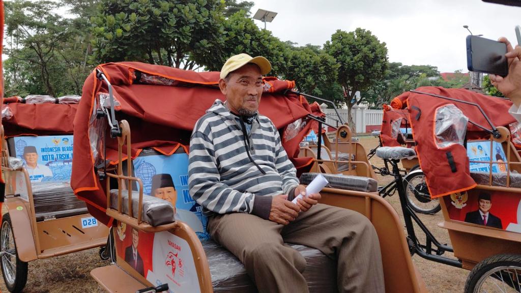 10 Tahun Gunakan Becak Kayuh, Lansia di Tasikmalaya Berharap Becak Listrik Presiden Dongkrak Penghasilan