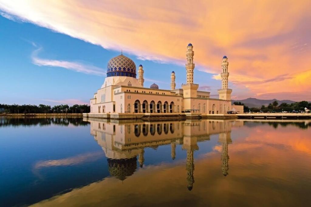 Jadwal Sholat Hari Ini di Kabupaten Garut, Minggu 17 Mei 2026