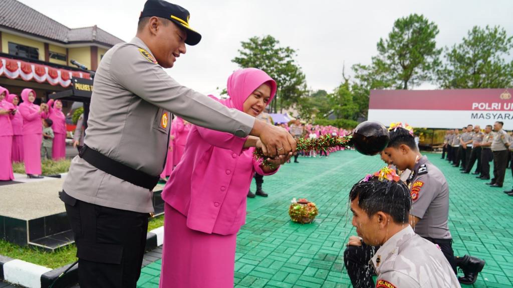 60 Personel Polres Tasikmalaya Kota Naik Pangkat, Kapolres Tekankan Integritas dan Tanggung Jawab