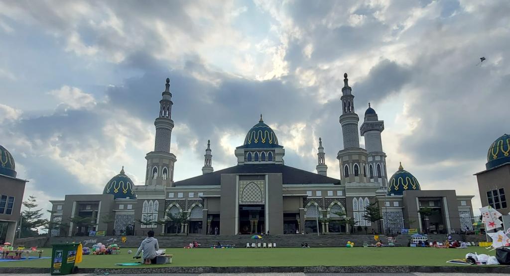Jadwal Sholat Hari Ini di Kabupaten Tasikmalaya, Sabtu 18 Oktober 2025