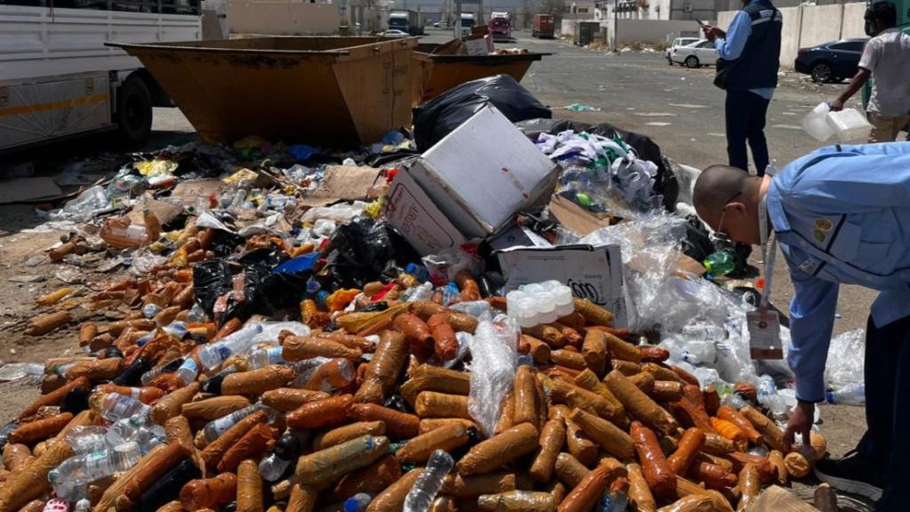 Koper Jamaah Haji Diperiksa Ketat, Air Zamzam Masih Jadi Pelanggaran Terbanyak