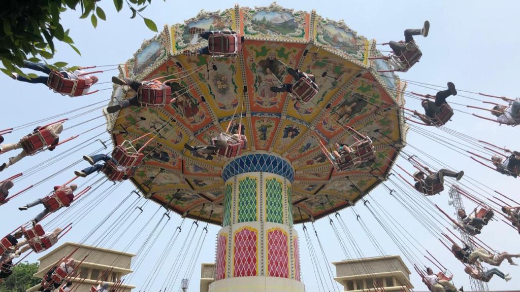 Bahagianya Ratusan Karyawan Asia Group Dapat Hadiah Liburan ke Taman Impian Jaya Ancol