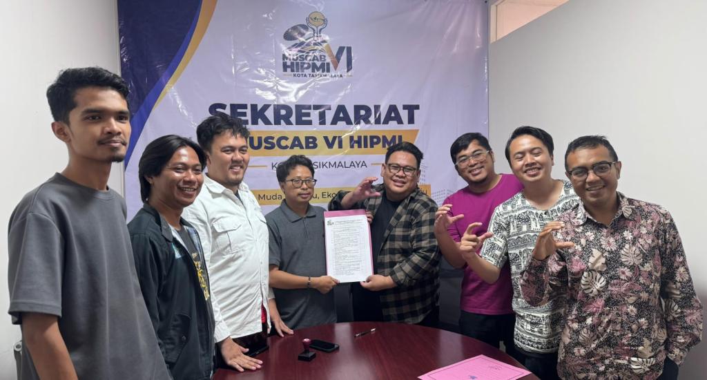 Bertepatan Hari Ulang Tahun, Bendum Mohamad Indra Herlambang Resmi Ambil Formulir Caketum BPC HIPMI Kota Tasikmalaya