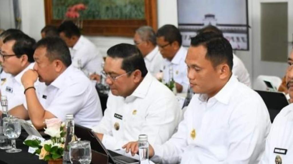 Pj Wali Kota Tasikmalaya Hadiri Rakor Kesiapan Pilkada di Jabar dengan Komisi II DPR RI