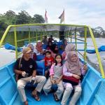 Cerita Wisatawan Menikmati Keindahan Situ Gede Kota Tasikmalaya dengan Perahu di Momen Libur Panjang Waisak