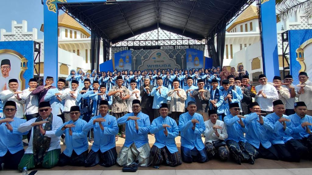 Cetak Generasi Qurani, Pemkot Tasikmalaya Wisuda 44 Hafiz Program OHAN Angkatan Pertama