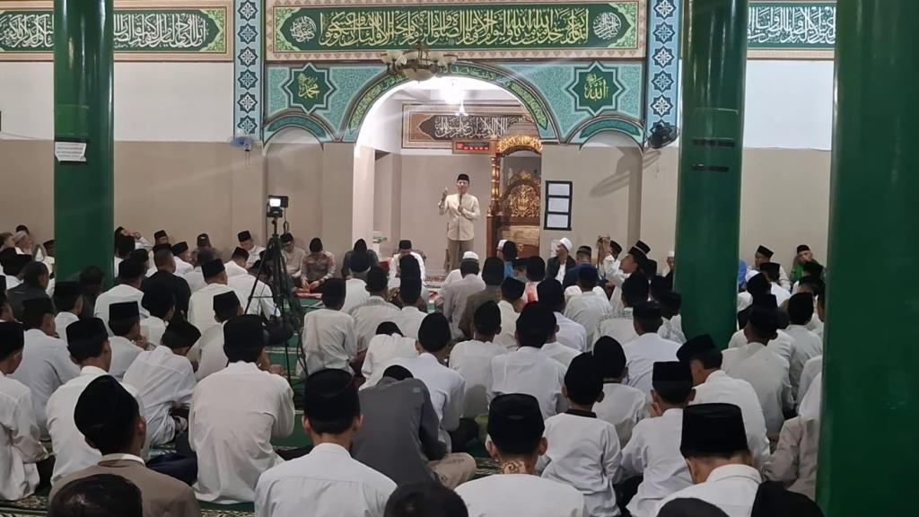 Danrem 062/Tarumanagara Gelar Safari Ramadhan di Ponpes Miftahul Huda Al-Azhar Kota Banjar