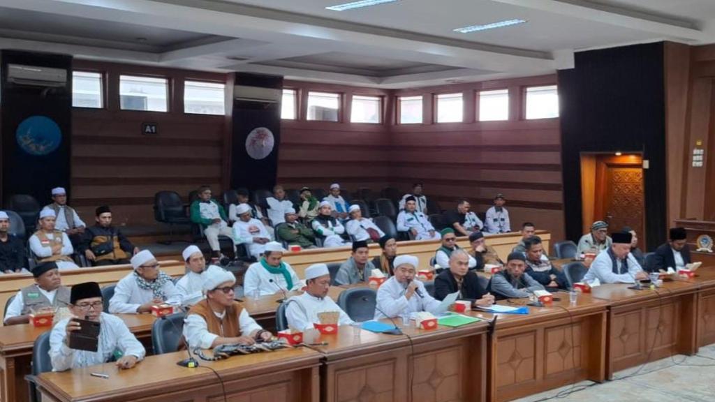 Desak Perda Larangan LGBT, FPI dan Ormas Islam Datangi Kantor DPRD Kota Tasikmalaya