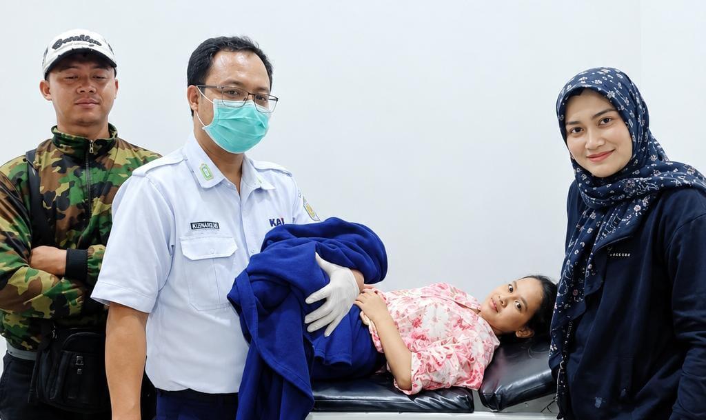 Detik-detik Ibu Melahirkan di KA Sangkuriang Jelang Masuk Stasiun Banjar, Ditolong Dokter Kandungan, KAI Berikan Apresiasi