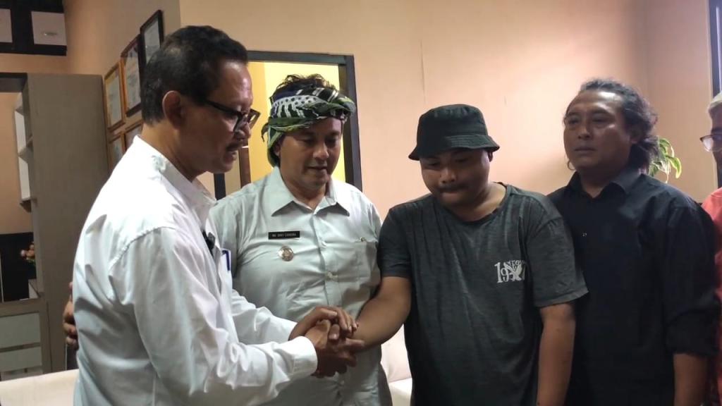 Difasilitasi Diky Chandra, Kisruh Kadinsos Kota Tasikmalaya dengan Warga Panglayungan Berakhir Islah