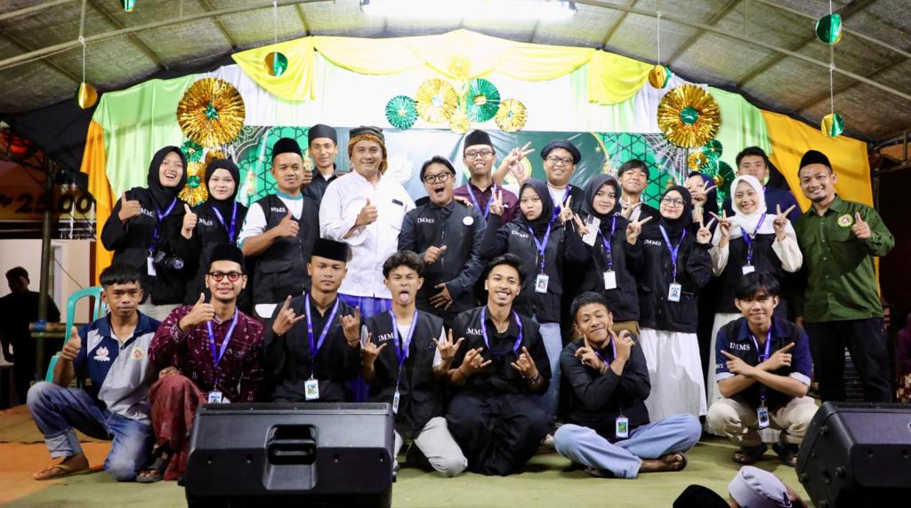 Dihadiri Diky Candra, Malam Puncak Haflah Akhirussanah di Cigantang Berlangsung Meriah