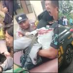Dramatis! Polsek Ciawi Tasikmalaya Evakuasi Dua Pemotor Perempuan yang Terperosok ke Parit