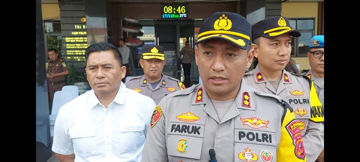 Gazebo Unsil Tasikmalaya Ambruk, Polisi Temukan Rangka Kayu Sudah Lapuk