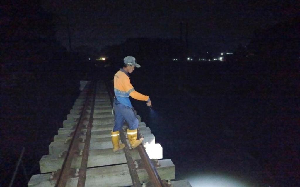 Gempa M 5,3 Guncang Pangandaran, PT KAI Daop 2 Bandung Hentikan Perjalanan Kereta Api Demi Keselamatan