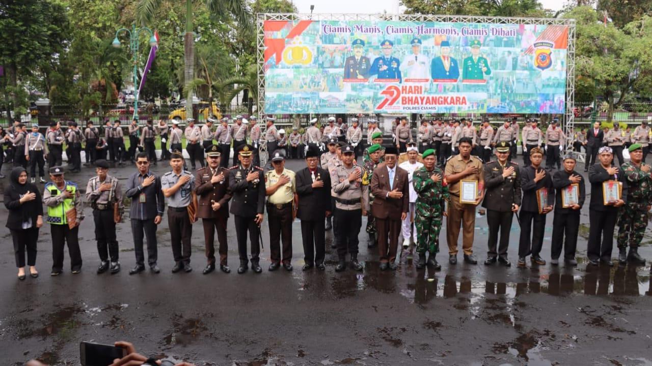 Hari Bhayangkara ke-79, Polres Ciamis Beri Penghargaan Tiga Pilar Terbaik