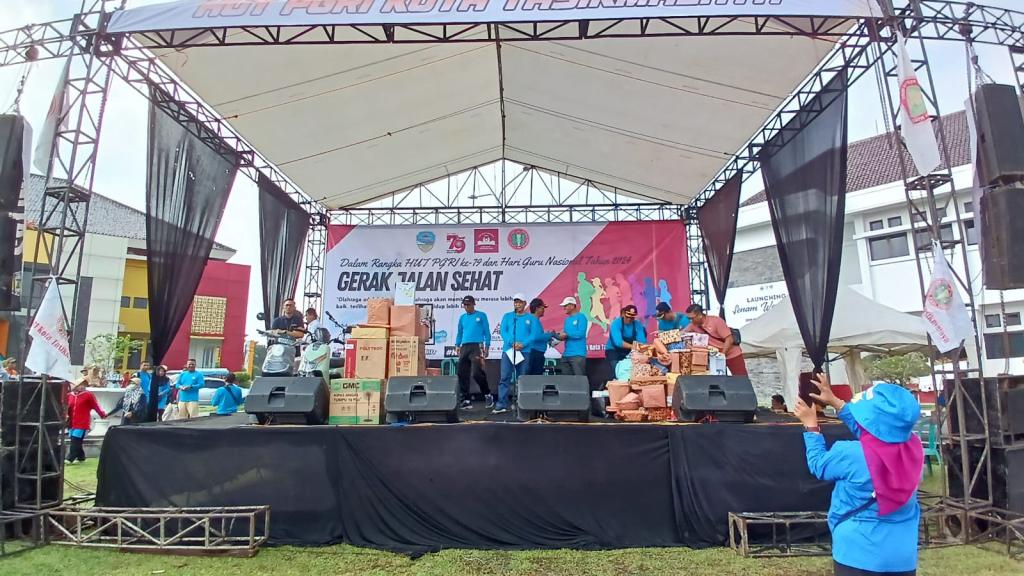 HUT ke-79 PGRI dan HGN 2024, Pj Wali Kota Tasikmalaya: Guru Harus Hebat dan Berkontribusi untuk Pendidikan