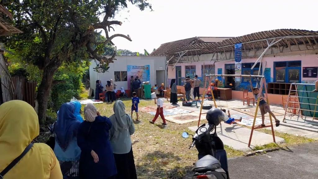 Kisah Pilu Siswa RA di Tasikmalaya Batal Peringati Hari Anak Nasional, Sekolah Malah Ambruk