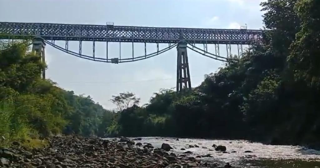 Pemuda yang Terjun dari Jembatan Cirahong Diduga Warga Cijeungjing Ciamis