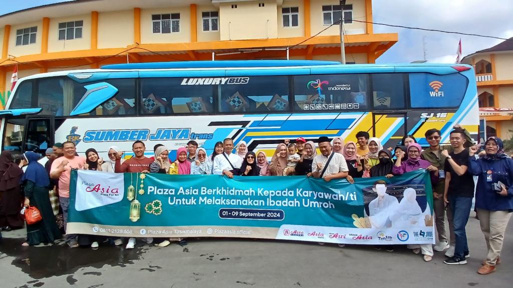 5 Karyawan Asia Plaza Group Diberangkatkan Ibadah Umroh