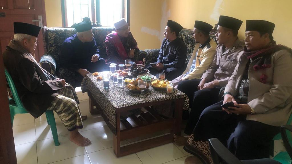 Pesan Pemilu Damai, Polsek Tanjungjaya Tasikmalaya Sambangi Tokoh Ulama