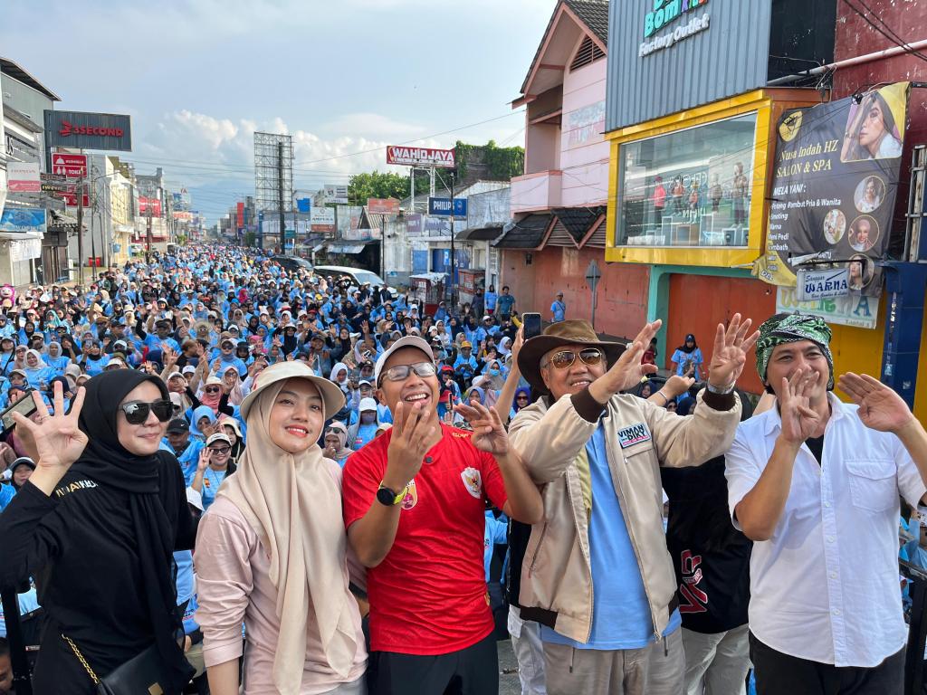 Tumpah Ruah Lautan Manusia Ikuti Jalan Sehat Vimankeun Wali Kota Tasikmalaya