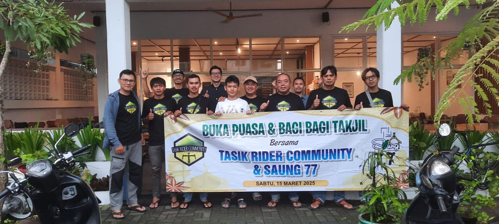 TRC Tasikmalaya Tebar Kebaikan Ramadan, Bagikan Takjil dan Gelar Buka Bersama