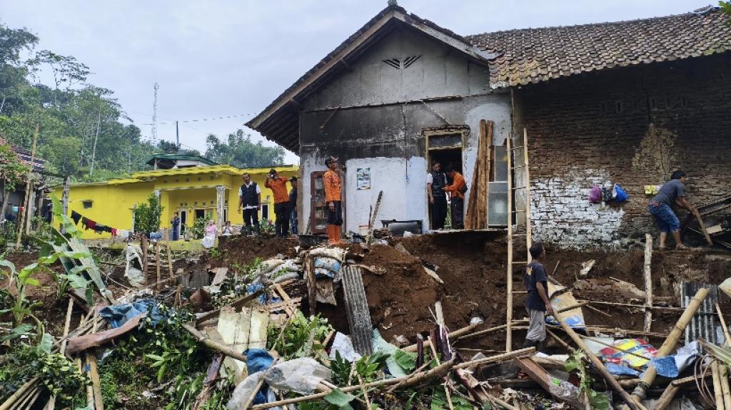 Longsor di Ciamis, 4 Rumah Rusak di Nasol Rusak, 15 Warga Mengungsi