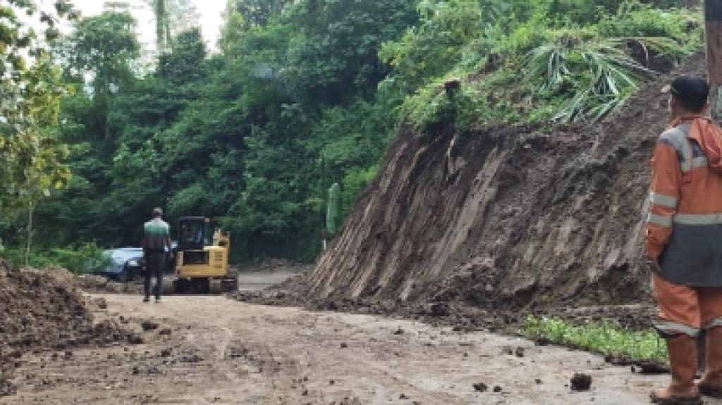 Jalur Pamarican-Langkaplancar Kembali Bisa Dilewati, Waspada 13 Titik Longsor di Ciamis