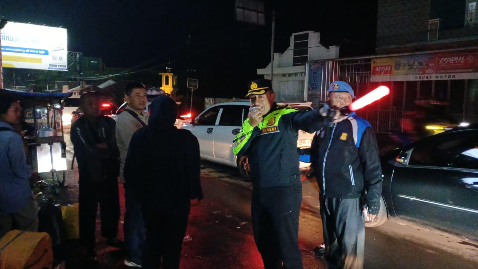 Kapolres Tasikmalaya Kota Larang Bus Berhenti Sembarangan di Pinggir Jalan untuk Antisipasi Kemacetan