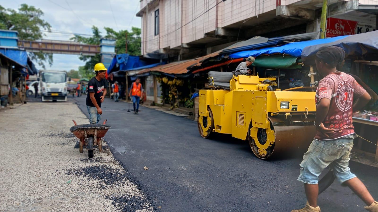 Perbaikan Jalan di Pasar Cikurubuk Tasikmalaya Dimulai, Pengunjung dan Pedagang Sambut Baik Langkah Pemkot