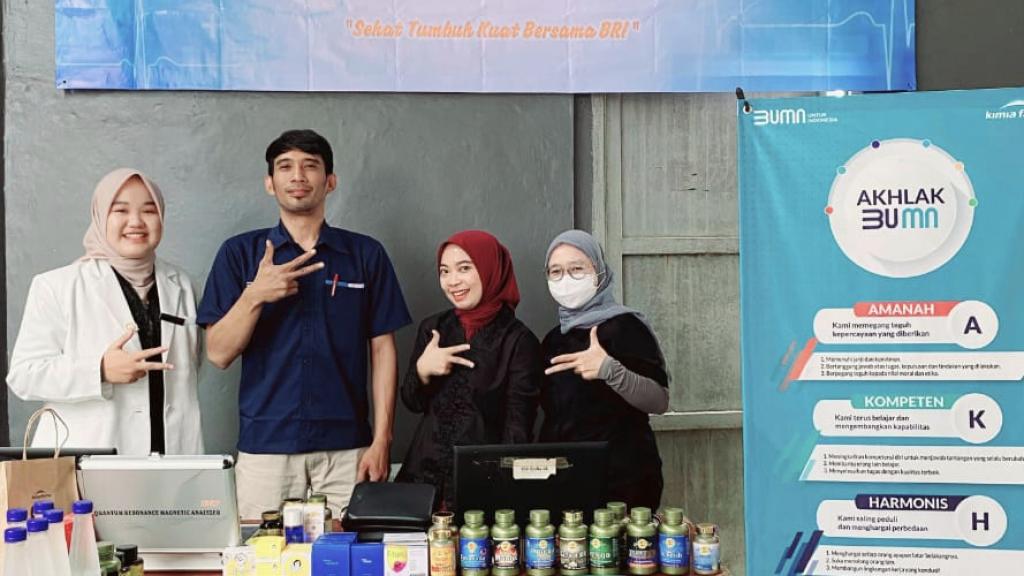 Peringati Hari Kartini 2025, BRI Unit Cikurubuk Tasikmalaya dan Kimia Farma Gelar Pemeriksaan Kesehatan Gratis untuk Nasabah