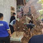 Tebing Setinggi 10 Meter Longsor, Rumah Warga di Pamarican Ciamis Terdampak