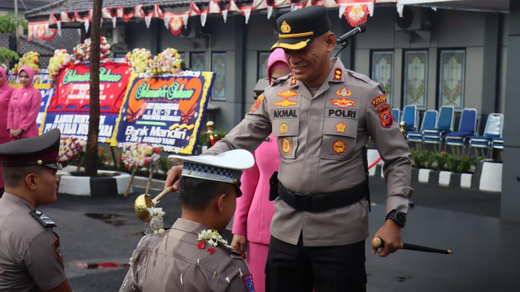 Korps Raport Polres Ciamis: Kapolres Tekankan Loyalitas dan Integritas dalam Pengabdian