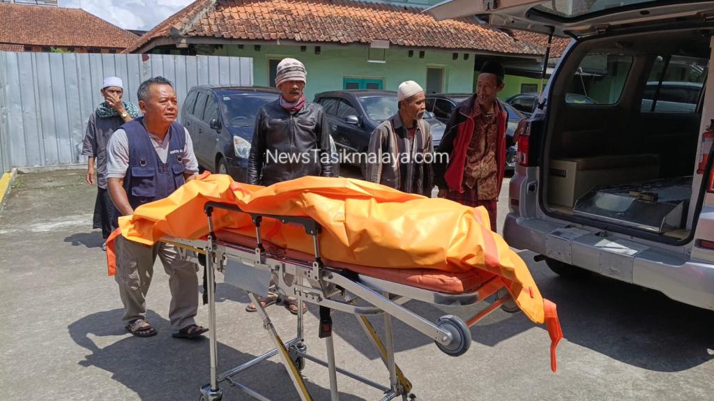 BREAKING NEWS! Lansia di Kadipaten Tasikmalaya Ditemukan Tewas dengan Luka Bacok di Kepala, Diduga Dibunuh Tetangga