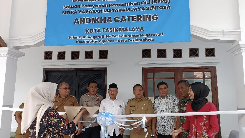 Peresmian MBG di SPPG Buninagara III Kota Tasikmalaya