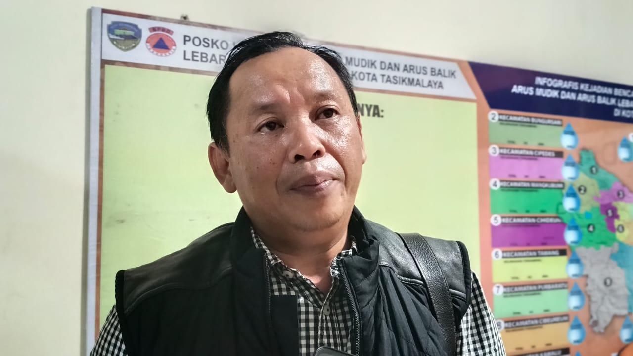 DLH Kota Tasikmalaya Pantau Pohon Rawan Tumbang dan Imbau Warga Laporkan Pohon Berisiko