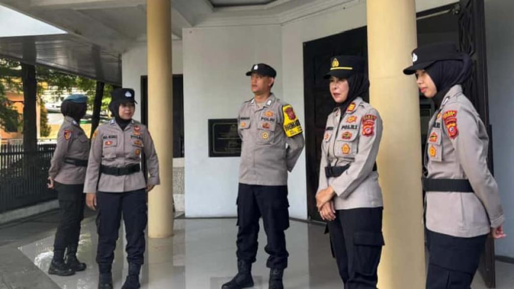 Polres Ciamis Pastikan Ibadah Jemaat di Gereja Santo Yohanes Pembaptis Berjalan Aman dan Nyaman