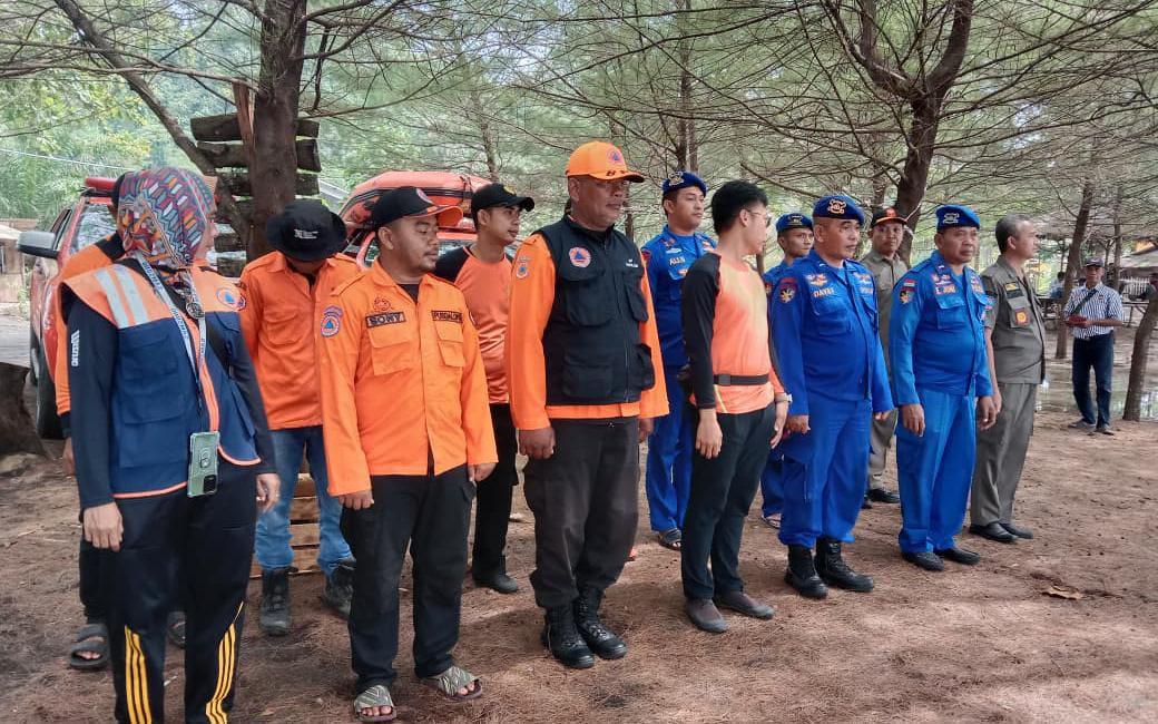 Nelayan Asal Tasikmalaya Dilaporkan Hilang di Pantai Cikaengan Setelah Perahu Tersambar Petir