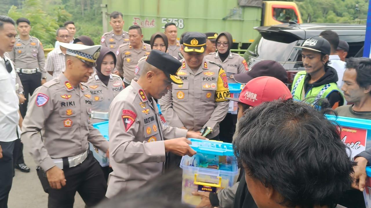 Kapolda Jabar Tinjau Pos Letter U Gentong, Tekankan Antisipasi Gangguan Keamanan Jelang Nataru