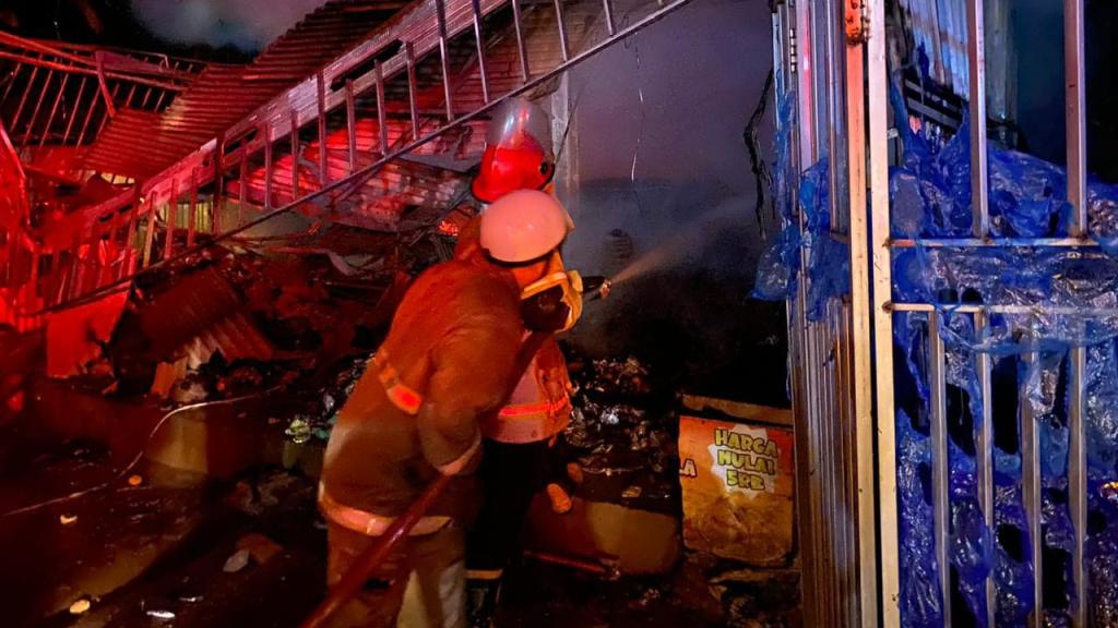 Kebakaran Toko di Ciamis, Satu Orang Terluka dan Kerugian Capai Rp350 Juta