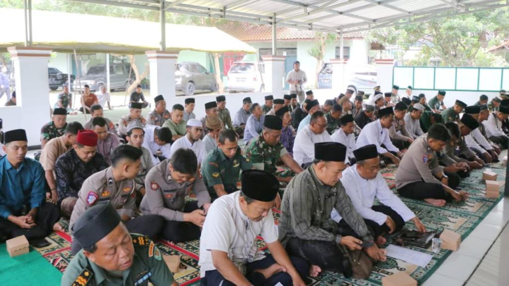 Istighosah Qubro Kodim 0613 Ciamis, Ratusan Warga Padati Makodim untuk Doakan Keselamatan Bangsa