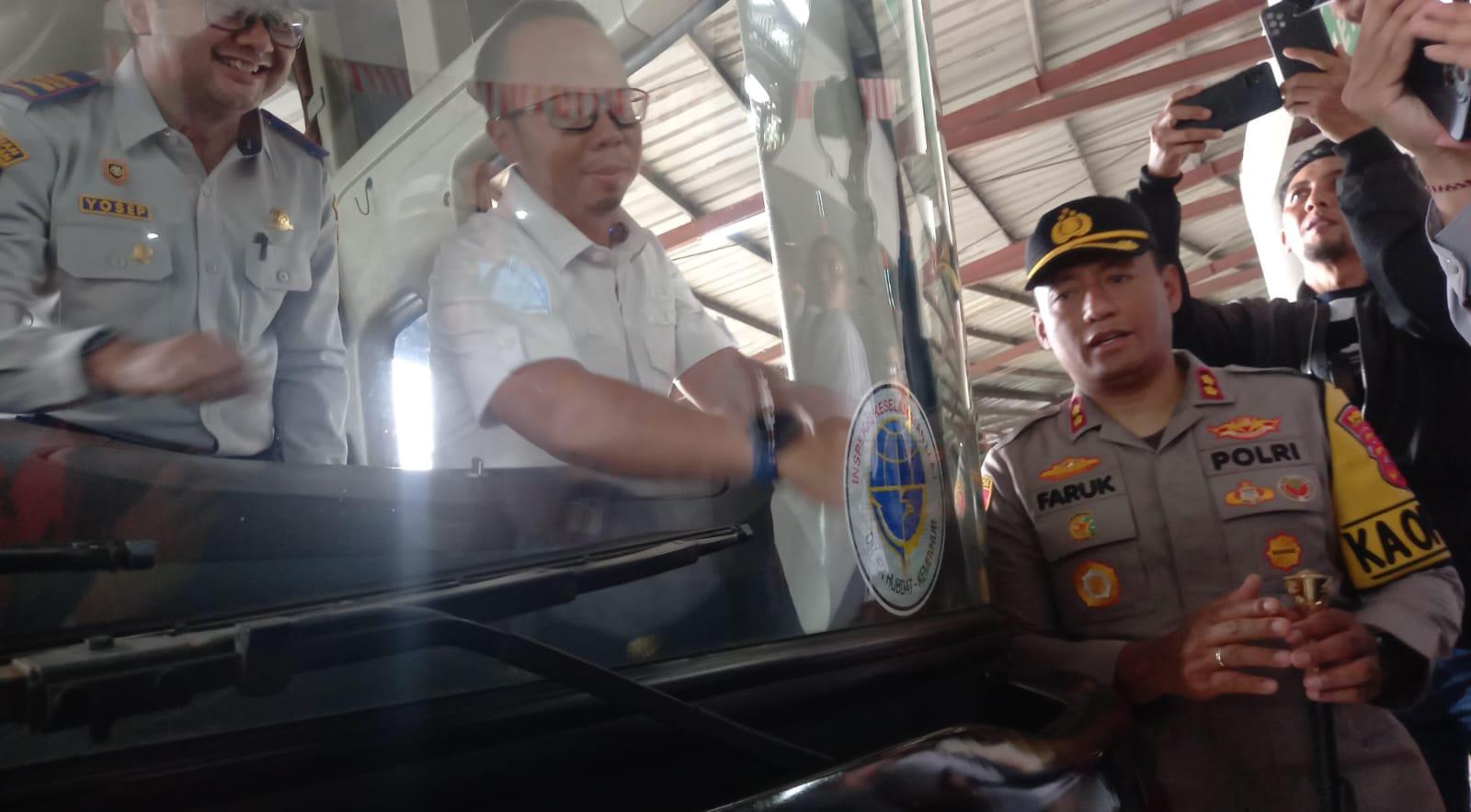 Jamin Keselamatan Penumpang Nataru, Pemkot Tasikmalaya Gelar Ramp Check Bus di Terminal Indihiang