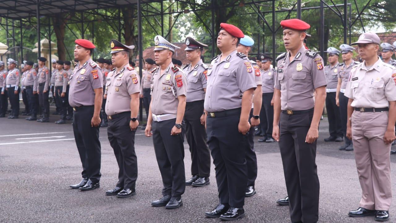 Puluhan Personel Polres Banjar Naik Pangkat