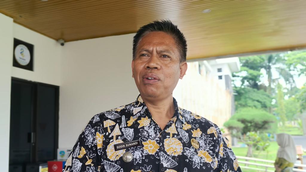 Belasan Tahun Jalan Penghubung Lima Kampung di Sukalaksana Rusak, Camat Bungursari akan Lakukan ini