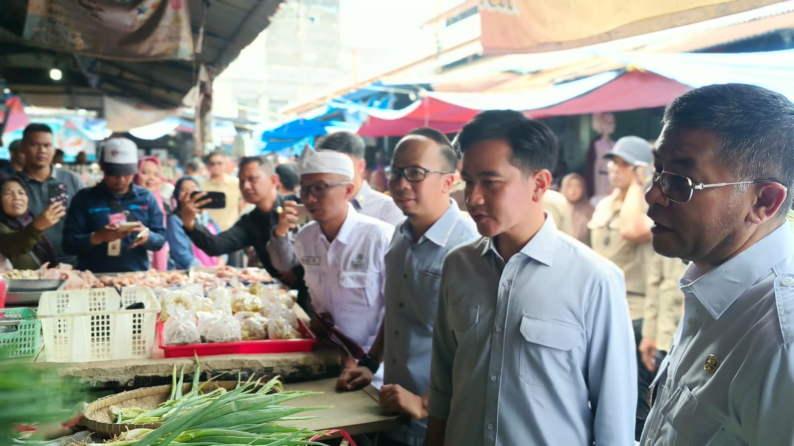 Wagub Jabar Erwan Sebut Pasar Cikurubuk Tasikmalaya Harus Segera Direvitalisasi: Sudah Tua dan Kumuh!