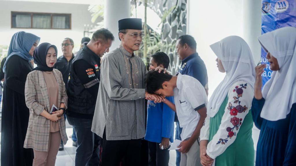 Jelang Ramadan, Bupati Ciamis Herdiat Buka Aksi Donor Darah dan Santuni 171 Warga Rentan