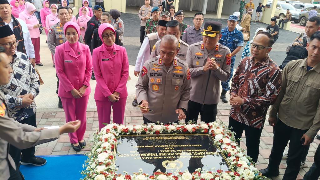 Resmikan Aspol Bojong, Kapolda Jabar Instruksikan Anggota Rawat Fasilitas dari Uang Rakyat