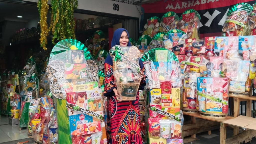Bisnis Parsel Lebaran di Tasikmalaya Mulai Menggeliat, Paket Rp500 Ribuan Jadi Primadona Pengusaha
